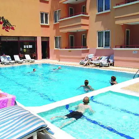 Lägenhetshotell Damlatas Elegant 3*