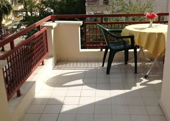 达母拉塔斯优雅公寓酒店